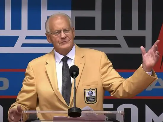 NFL Hall of Fame Inductee Uses Acceptance Speech to Share Gospel Message