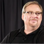 Pastor Rick Warren Asks for Prayers After ‘Intentional’ Fire Reaches Saddleback Church