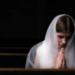 The Young Catholic Women Bringing Back Veils