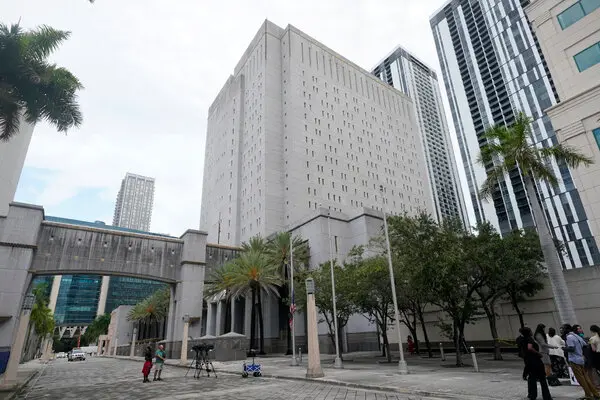 Canadian Citizen Dies at ICE Detention Center in Florida