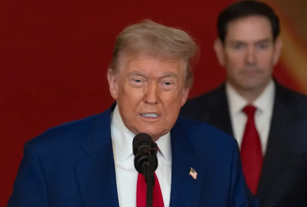 The paradox driving Trump’s bad polling numbers
