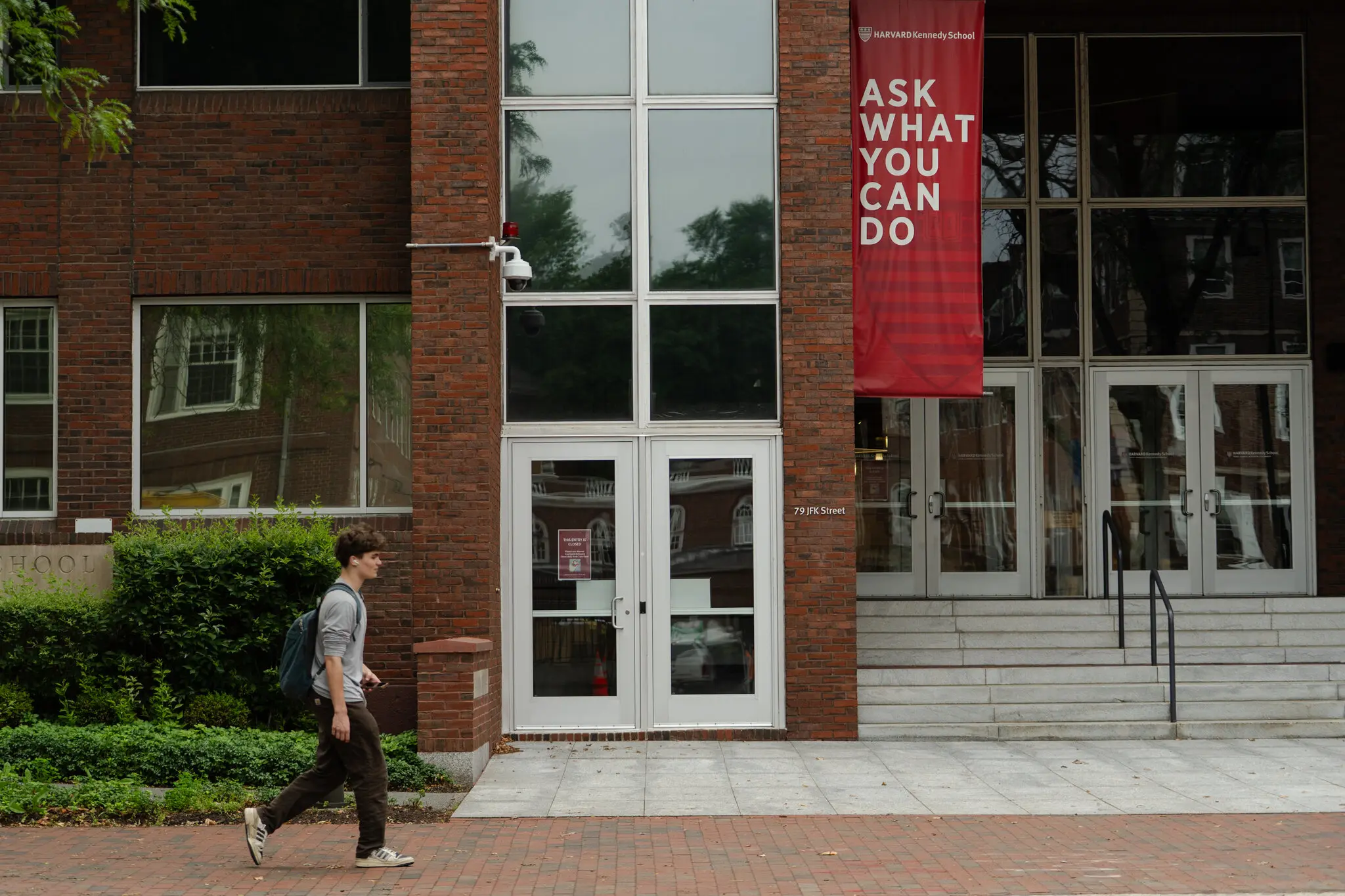 Harvard Creates New Public Service Program, as Trump Slashes Federal Jobs