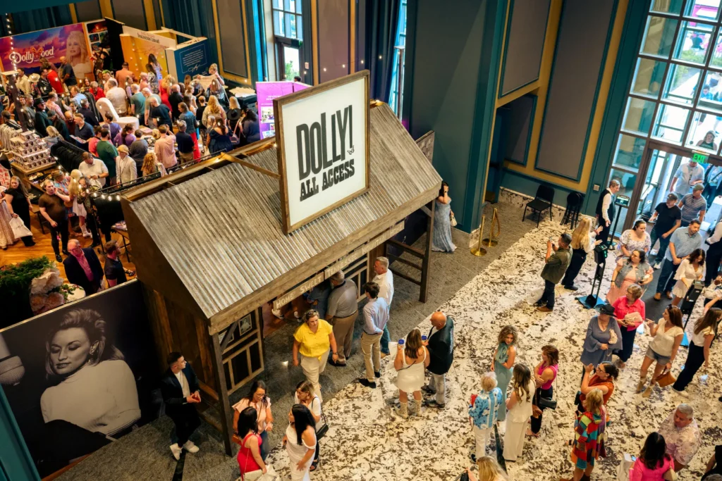In Nashville, a Homecoming for Dolly Parton and Her Musical