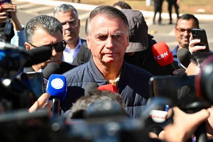 Bolsonaro, accused of urging U.S. hostility, ordered to wear ankle bracelet